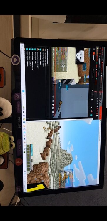 Screenshot_20230826-213837_Video Player.jpg